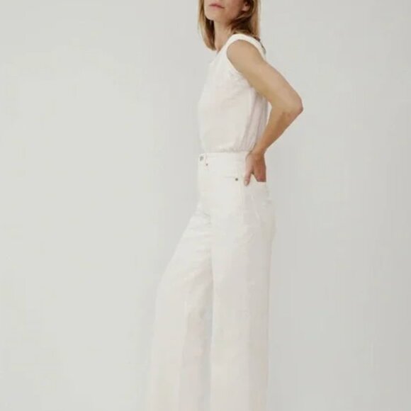 Buck Mason Denim - Buck Mason Jet Set Wide Leg High-Rise Jeans in Natural/White Size 29